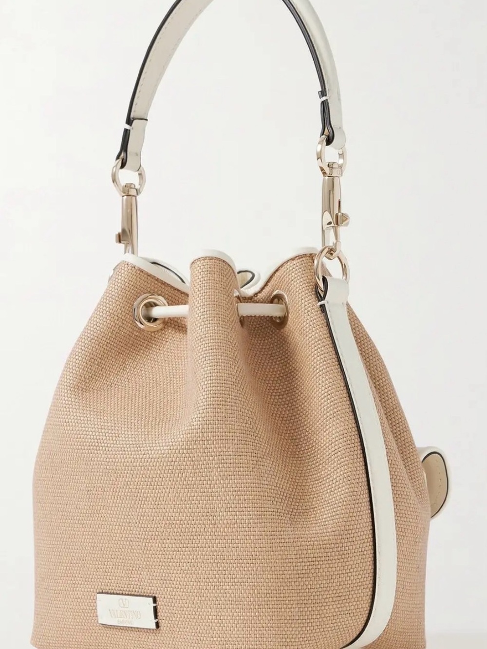Valentino Garavani Locò Raffia Bucket Bag - Picture 2 of 13